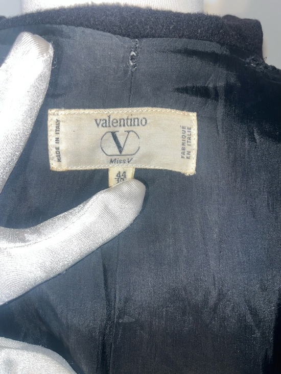 Valentino - Picture 13 of 16